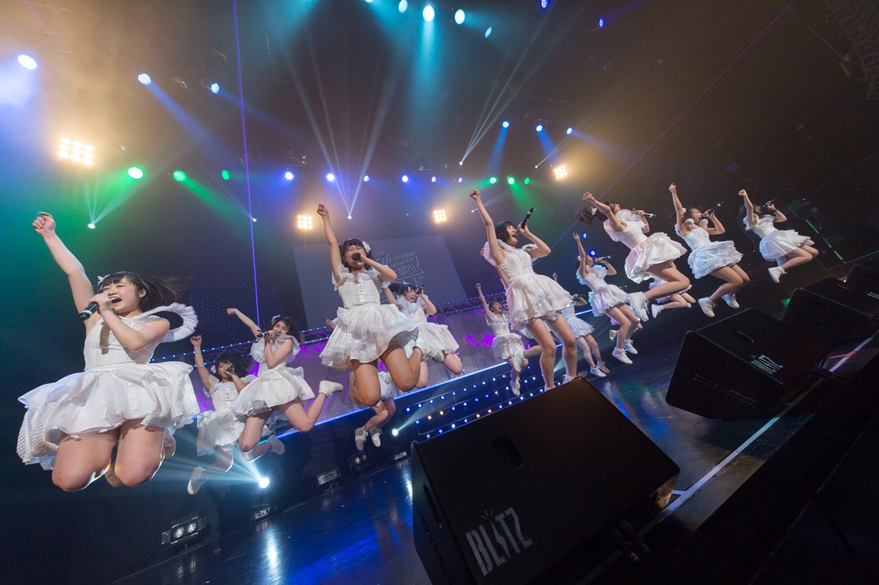 アイドルカレッジ「8th anniversary アイドルカレッジ8大都市ツアー!!!～新リーダーエビちゃん、ごあいさつに参ります～」東京・マイナビBLITZ赤坂公演の様子。（撮影：林晋介）