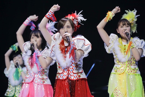 ももいろクローバーZ（Photo by HAJIME KAMIIISAKA）