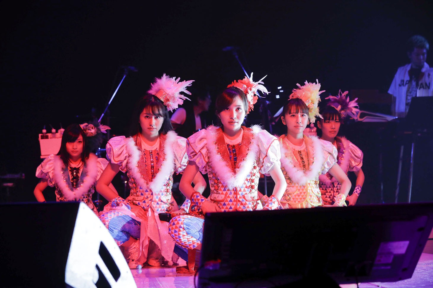 ももいろクローバーZ（Photo by HAJIME KAMIIISAKA）