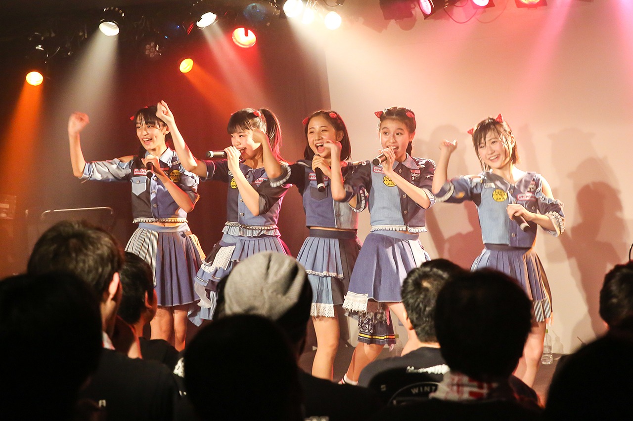 「Devil ANTHEM. Presents デビアンフレンドパーク2～デビアン3周年記念スペシャル～」の様子。（写真提供：エイジアプロモーション）