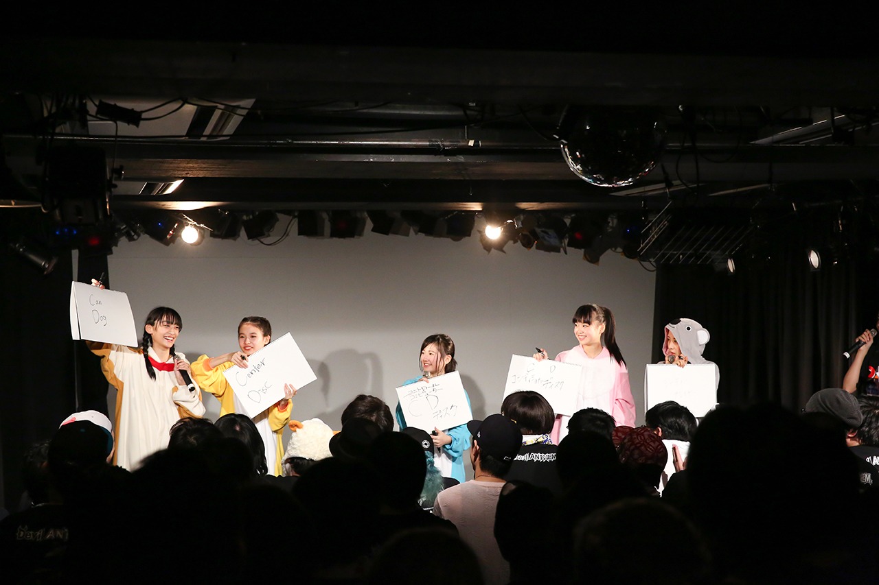「Devil ANTHEM. Presents デビアンフレンドパーク2～デビアン3周年記念スペシャル～」の様子。（写真提供：エイジアプロモーション）