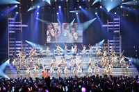 「Hello! Project 20th Anniversary!! Hello! Project 2018 WINTER ～PERFECT SCORE～」初日公演の様子。