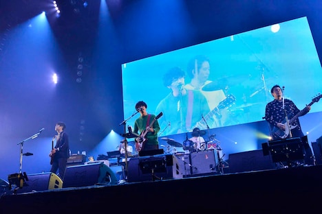 ASIAN KUNG-FU GENERATION