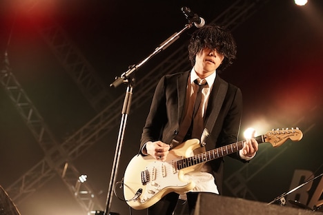 松本大（Vo, G / LAMP IN TERREN）（写真提供：FM802）