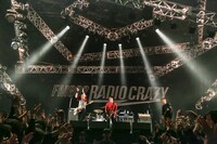 MONOEYES（写真提供：FM802）