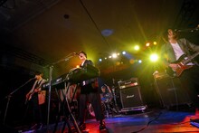 SHE'S（写真提供：FM802）