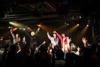 Malcolm Mask McLaren「refocus」東京・TSUTAYA O-nest公演の様子。（写真提供：エイジアプロモーション）