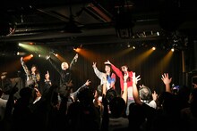 Malcolm Mask McLaren「refocus」東京・TSUTAYA O-nest公演の様子。（写真提供：エイジアプロモーション）