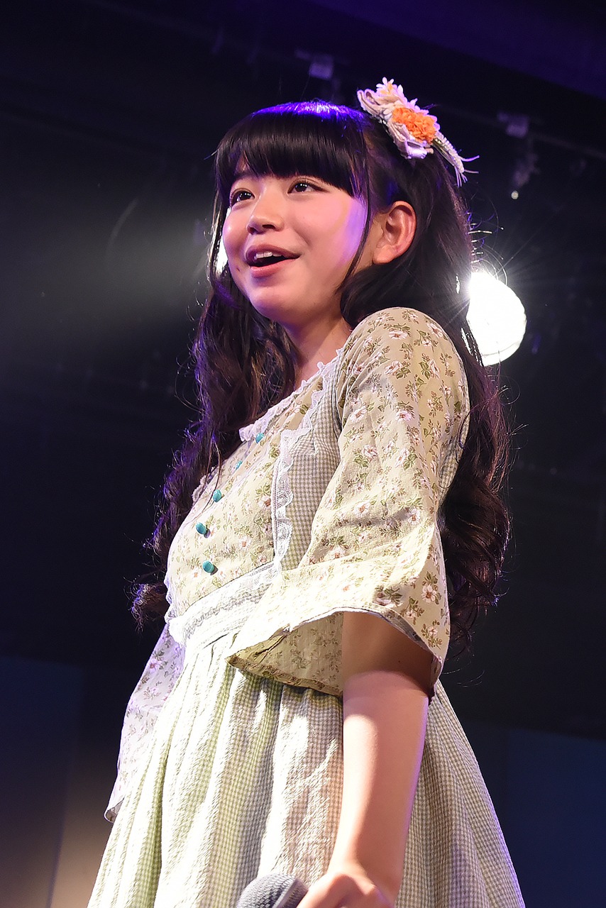 吉田万葉