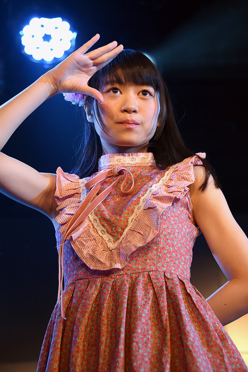 宇野友恵