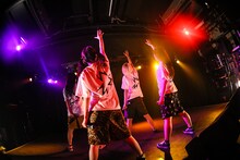 Malcolm Mask McLaren「refocus」東京・TSUTAYA O-nest公演の様子。（写真提供：エイジアプロモーション）