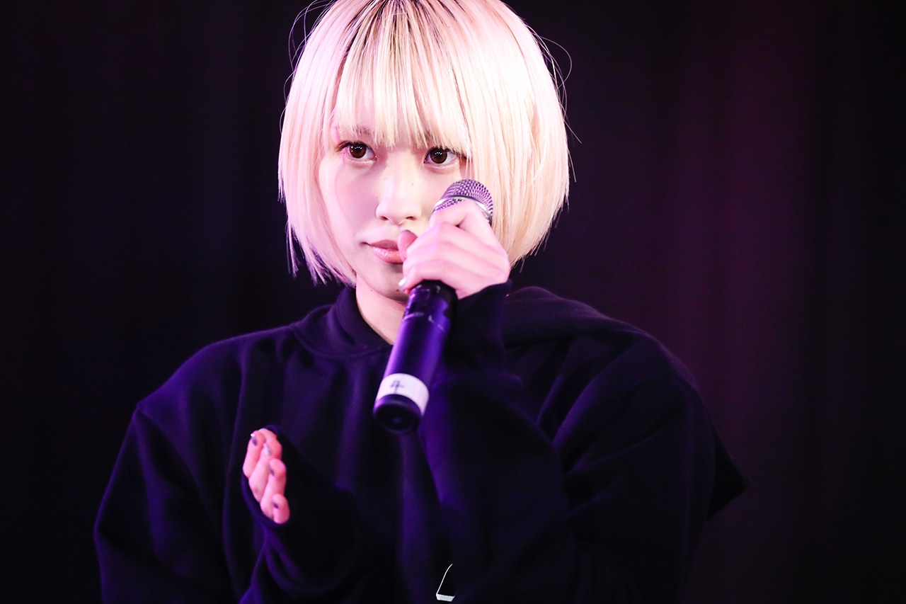 momo（写真提供：エイジアプロモーション）