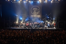 「MONGOL800 ga COUNTDOWN "Happy 20th ANNIVERSARY”」の様子。（撮影：武安弘毅）