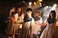 12月30日に東京・渋谷CLUB CRAWLで行われたヲルタナティヴ「wo」の様子。（撮影：古川朋久）