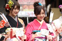 樋口日奈と星野みなみ。