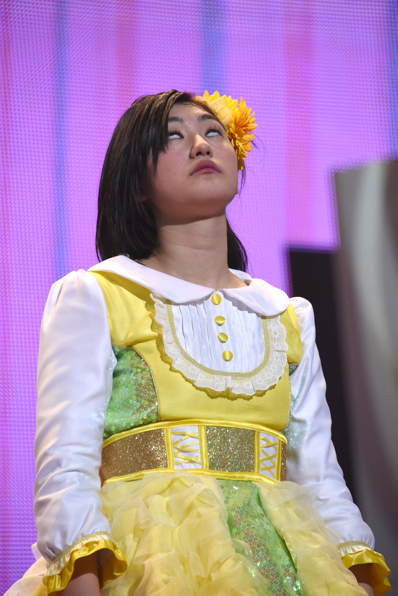 白目を剥く小林歌穂。 - エビ中愛にあふれた廣田あいか転校公演