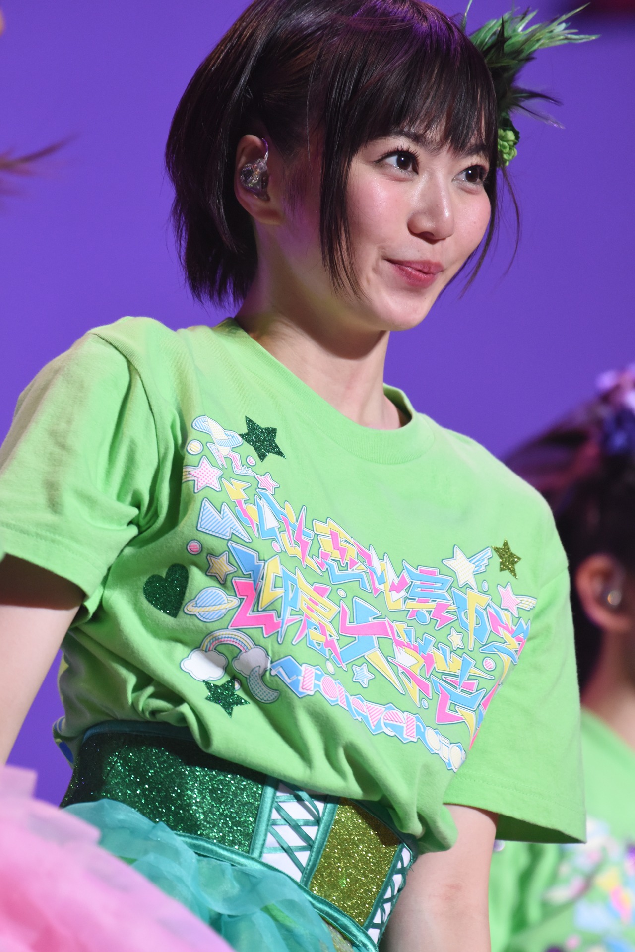 安本彩花
