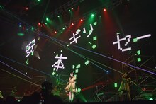 「サドンデス」のダンスバトルで初めて「ギリセーフ」の判定がくだるも、このあと結局「アウト」になった安本彩花。