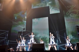 エビ中、新体制初の新曲「響」MV公開、武道館ライブ撮って出し映像も