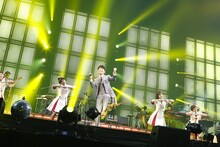 星野源「Live Tour "Continues"」より。