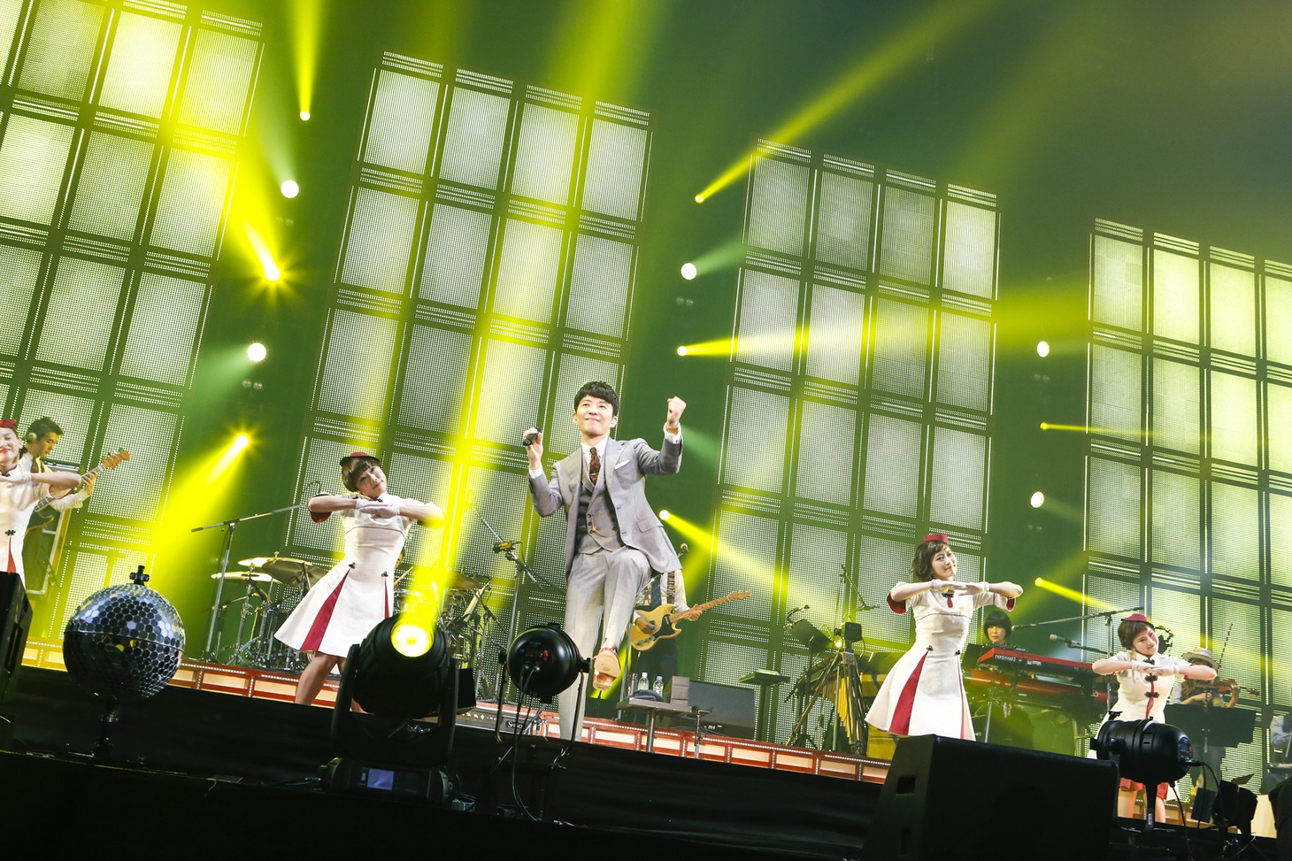 星野源「Live Tour "Continues"」より。