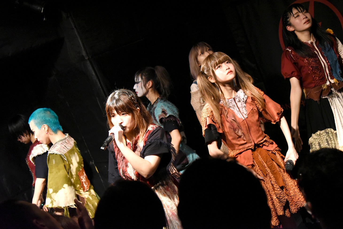 「BiS 2nd BEGiNNiNG TOUR」中野heavy sick ZERO公演の様子。
