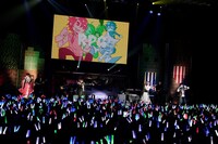 人気画像4位は「そらまふうらさか、25曲を届けた年越しライブで新年の幕開け祝う」より、「After the Rain COUNTDOWN PARTY 2017-18 ～そらまふうらさか年越し会～」の様子。（撮影：小松陽祐［ODD JOB］、岡本麻衣）