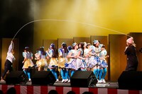 大縄跳びにチャレンジする3B junior。（撮影：笹森健一）