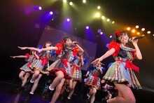 虹のコンキスタドール「2018 NEW YEAR RE[set1273/start1274]」東京・マイナビBLITZ赤坂公演の様子。（写真提供：キングレコード）