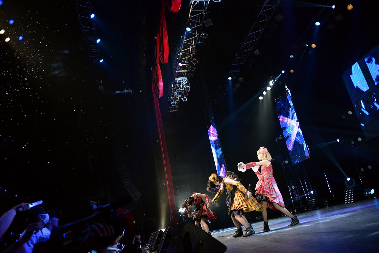 まねきケチャ「TDCでまねきケチャ 2018!」東京・TOKYO DOME CITY HALL公演の様子。