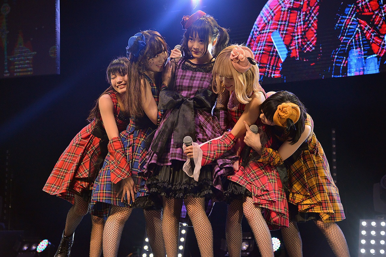 まねきケチャ「TDCでまねきケチャ 2018!」東京・TOKYO DOME CITY HALL公演の様子。