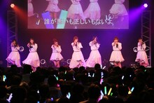 「SKE48 22ndシングル『無意識の色』発売記念ミニライブ」の様子。(c)AKS