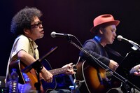 奥田民生と浜崎貴司。