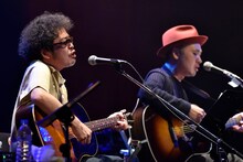 奥田民生と浜崎貴司。