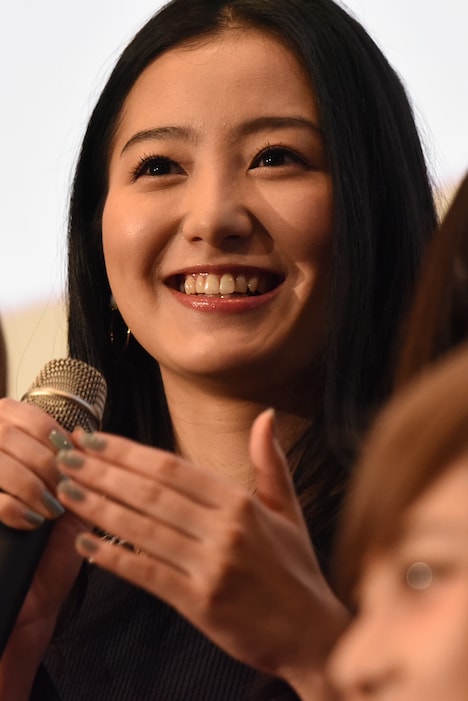 高田里穂