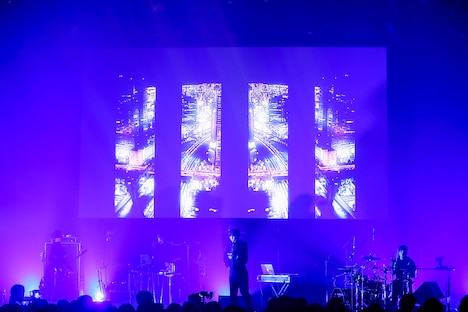 雨のパレード「ame_no_parade x LIVE TIPS Special Live presented by WOWOW」の様子。（撮影：西槇太一）