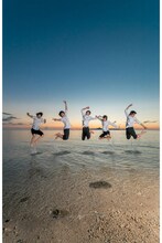 「M!LKセカンド写真集　真冬の南国みるく旅」より。