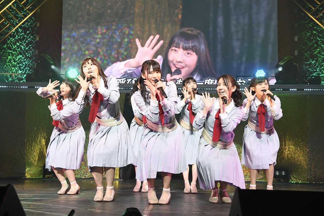 「下の名で呼べたのは…」をパフォーマンスするNGT48の研究生メンバー。（写真提供：AKS）