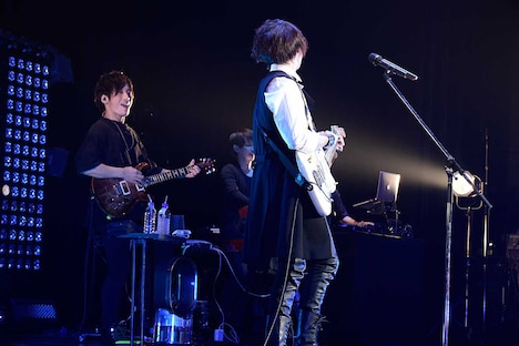 あほの坂田「坂田 Second One Man Live ～Angel&Demons 来日！～」の様子。（撮影：小松陽祐［ODD JOB］）