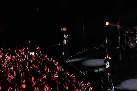 あほの坂田「坂田 Second One Man Live ～Angel&Demons 来日！～」の様子。（撮影：小松陽祐［ODD JOB］）