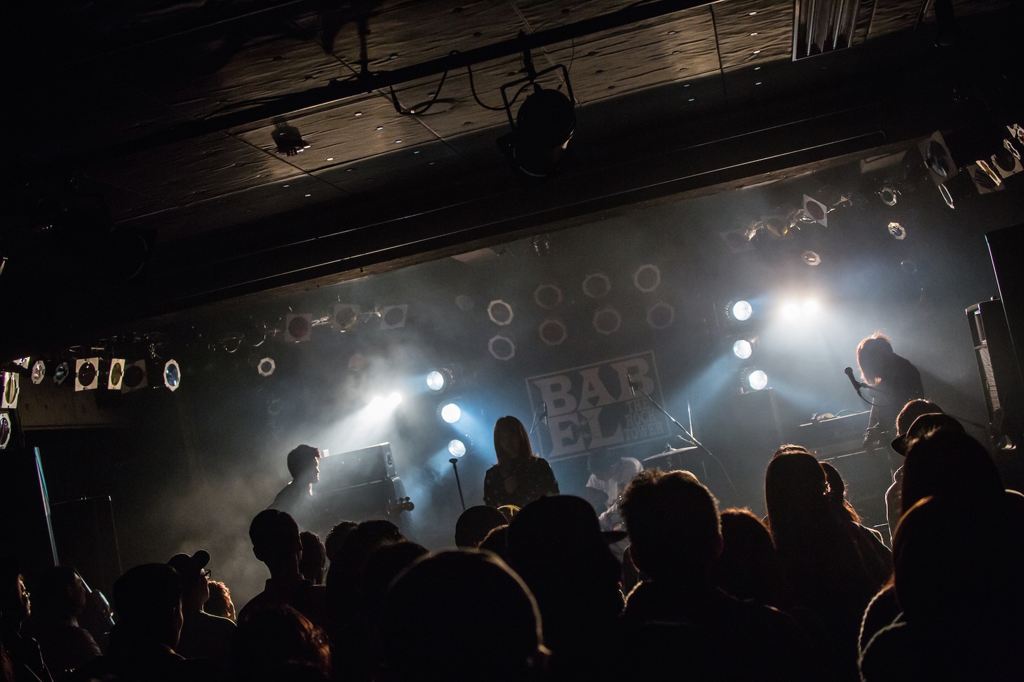 「あいくれ 2nd mini Album『音楽家の一日』Release tour “あなたの街がブレーメン”」初日公演の様子。（Photo by Kaochi）