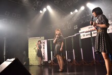 リハーサルでは「めくり」と呼んでいた曲目表が厳密にはめくりではなかったため、呼び方に困るNegicco。