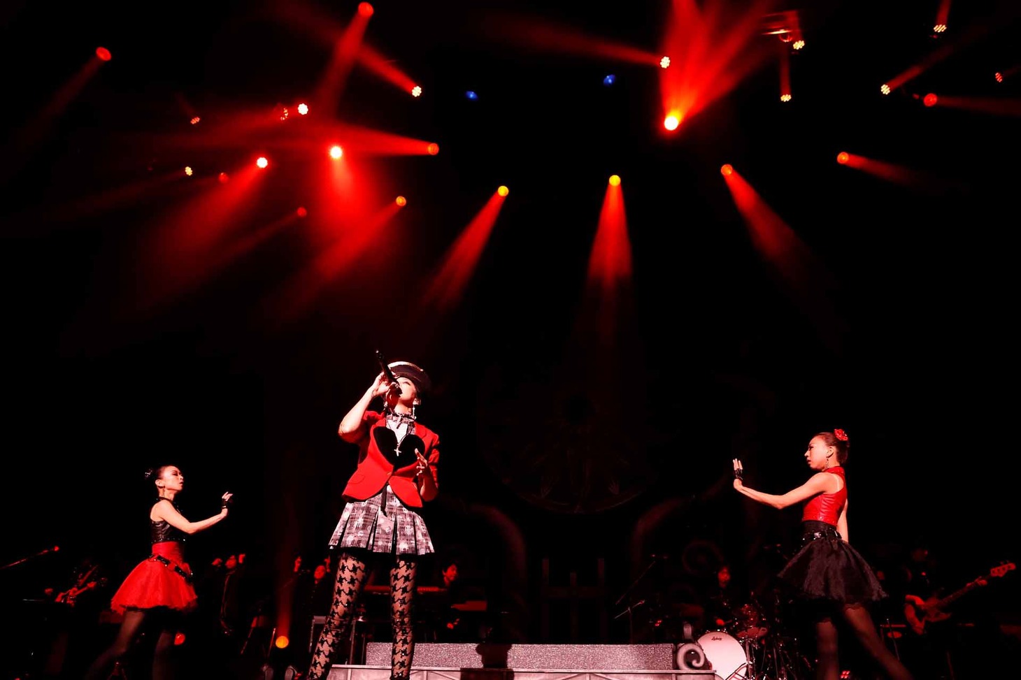 中島美嘉「MIKA NAKASHIMA FULL COURSE TOUR 2017～YOU WON'T LOSE～」中国・新静安体育中心 体育館の様子。（撮影：川田洋司）