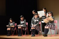 さくら学院「小説の授業」1時限目の様子。