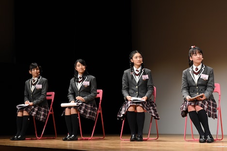 さくら学院「小説の授業」3時限目の様子。