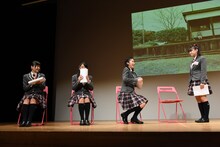さくら学院「小説の授業」3時限目の様子。