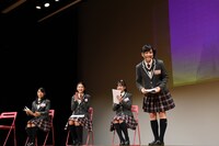 さくら学院「小説の授業」3時限目の様子。