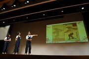 さくら学院「影絵の授業」3時限目の様子。