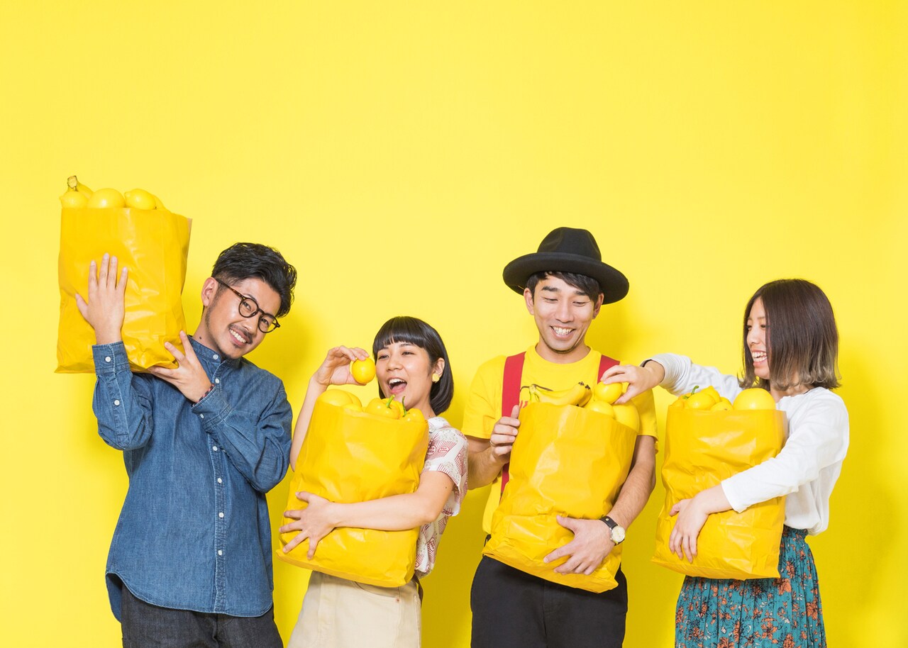 D.W.ニコルズ（撮影：市川智也） - D.W.ニコルズ、新たな名刺