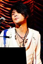 森友嵐士（Vo）